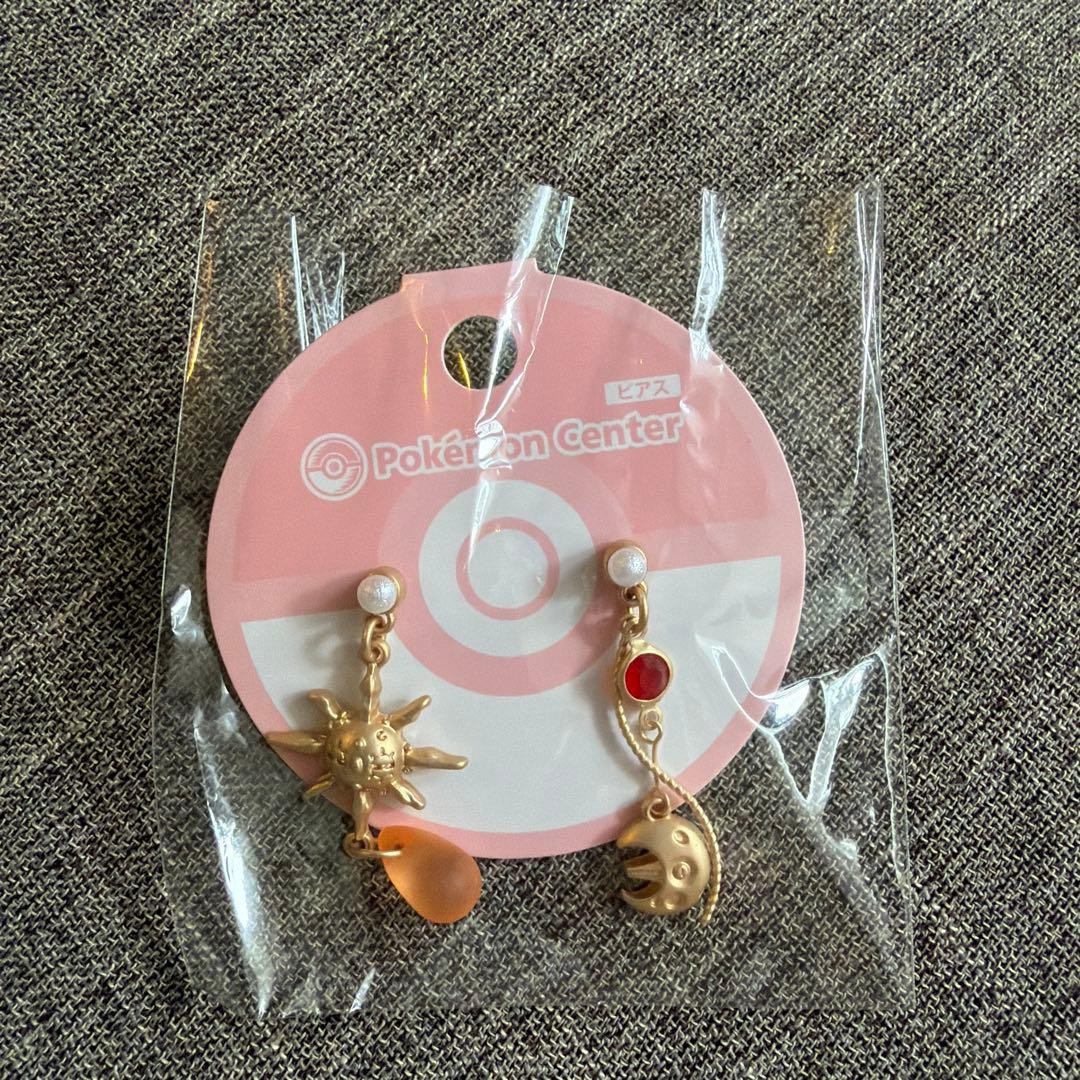 Pokemon Pokemon Pokemon Center Lunatone Solrock Earrings