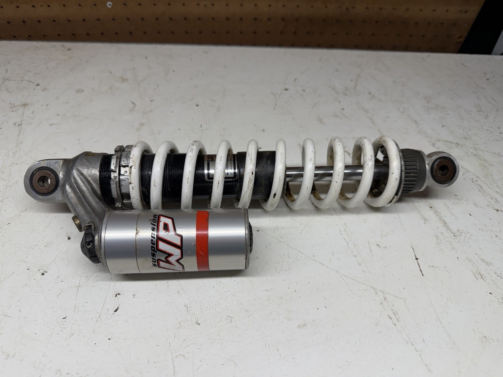 2003-2008 KTM 65SX REAR SHOCK COMPLETE SPRING WP OEM GENUINE 65 SX 2003-2008 KTM 65SX REAR SHOCK COMPLETE SPRING WP OEM GENUINE 65 SX