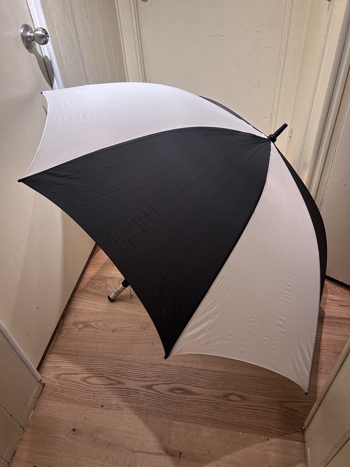 Vintage Haas-Jordan Golf Umbrella Black White 39” Toledo Ohio Nylon USA Used