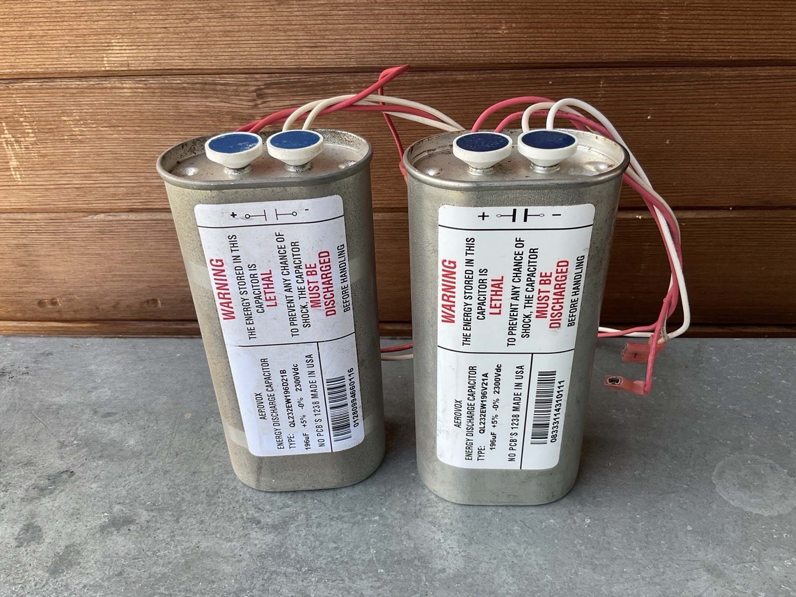Energy Discharge Capacitors (2) Aerovox 196uF 2300VDC Energy Discharge Capacitors (2) Aerovox 196uF 2300VDC
