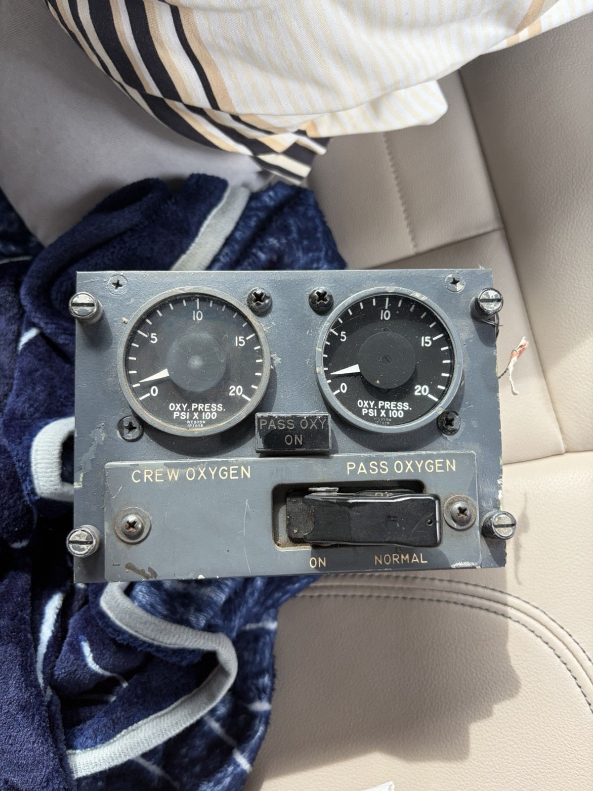 Boeing 737-200 Oxygen System Panel (NOT TESTED) RARE Boeing 737-200 Oxygen System Panel (NOT TESTED) RARE