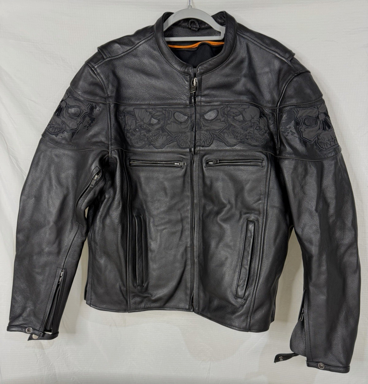 Milwaukee Leather MLM1500 Men Reflective Skull Black Leather Biker Jacket Size L Milwaukee Leather MLM1500 Men Reflective Skull Black Leather Biker Jacket Size L