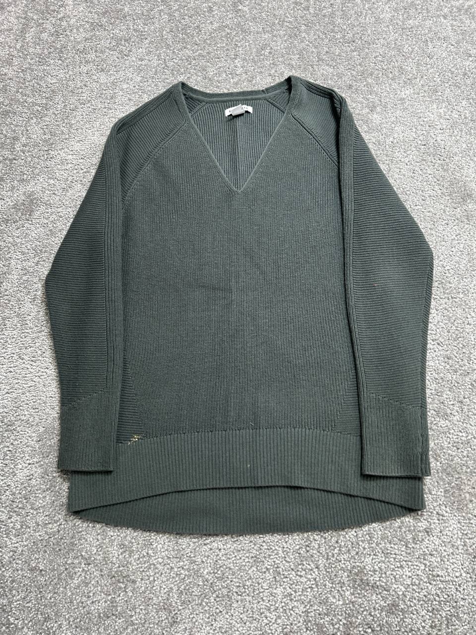 Athleta Hanover Sweater Womens Small Gray Merino Wool Stitchwork V Neck Travel