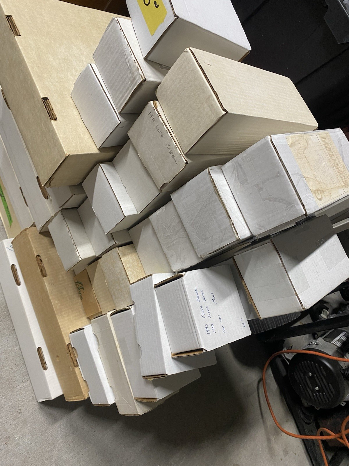 Huge Baseball Card Estate Lot 750 Card Lots Unsearched
