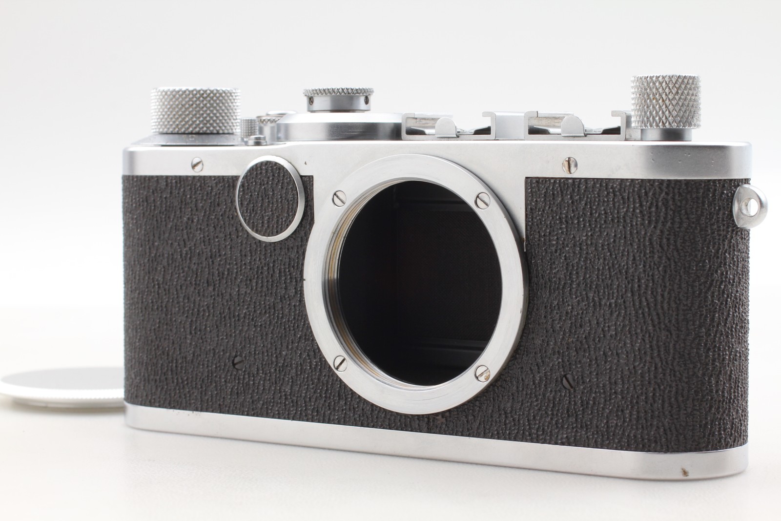 [MINT] Leica Ic Shark Skin Rangefinder 35mm Film Camera Body From JAPAN
