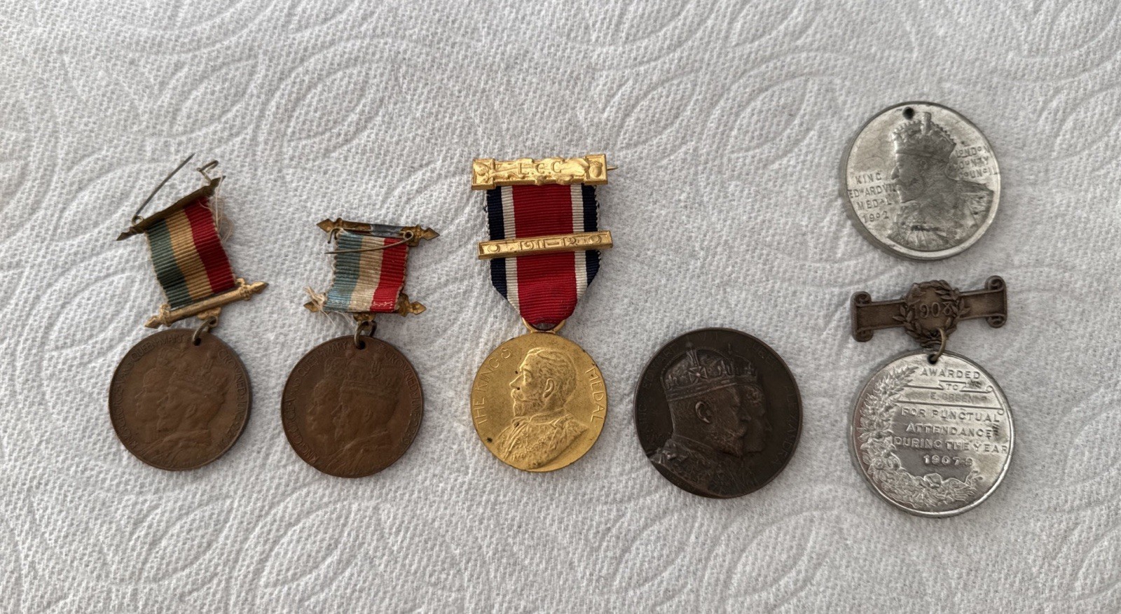 1902 KING EDWARD VII MEDAL & 1911 King George Medal Coronation 3 LCC Kings Medal 1902 KING EDWARD VII MEDAL & 1911 King George Medal Coronation 3 LCC Kings Medal