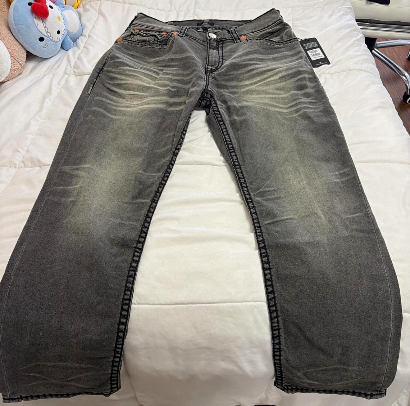 True Religion Bobby Super T Relaxed Straight Gray Denim Jeans 34x32 - brand new True Religion Bobby Super T Relaxed Straight Gray Denim Jeans 34x32 - brand new