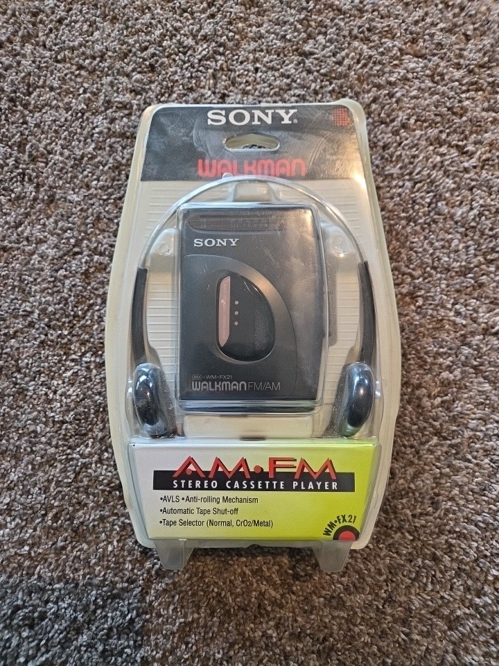 Vintage Sony WM-FX21 Walkman Radio Cassette Player New Unopened Vintage Sony WM-FX21 Walkman Radio Cassette Player New Unopened