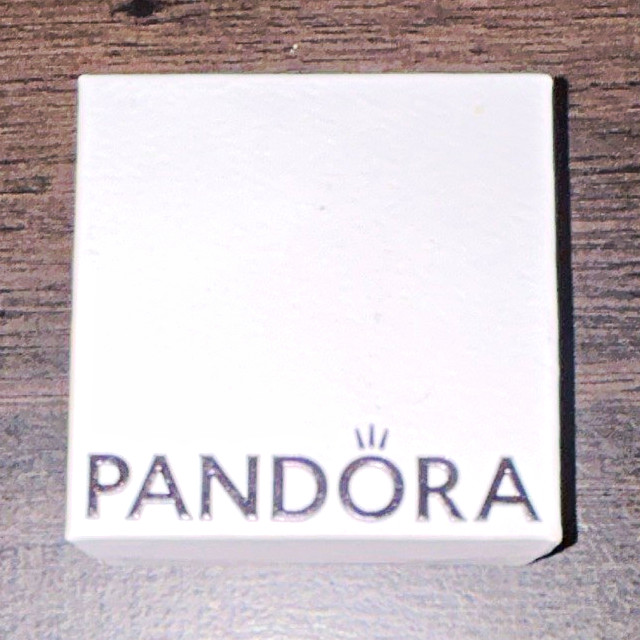 Pandora Timeless Wish Sparkling Heart Ring; Size 6