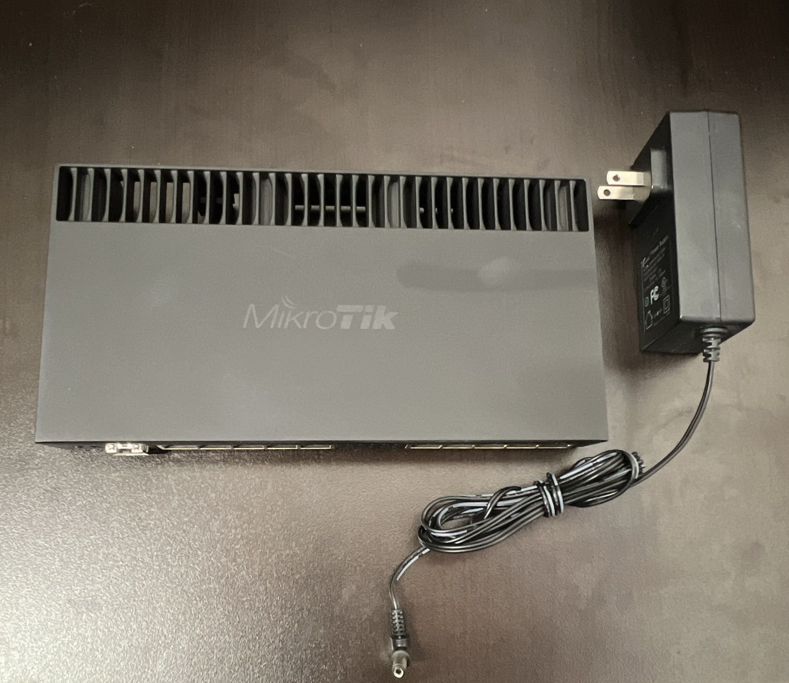 MikroTik RB4011iGS+RM Wired Router 10 LAN Ports SFP+ Up to 10Gbps w/Adapter MikroTik RB4011iGS+RM Wired Router 10 LAN Ports SFP+ Up to 10Gbps w/Adapter