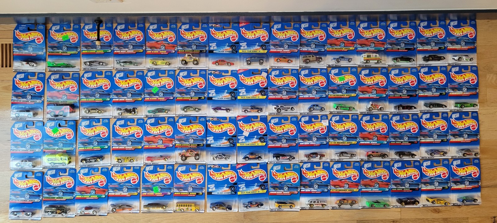VINTAGE HOT WHEELS Complete Series LOT OF 60 - NEW 1997-1999 VINTAGE HOT WHEELS Complete Series LOT OF 60 - NEW 1997-1999