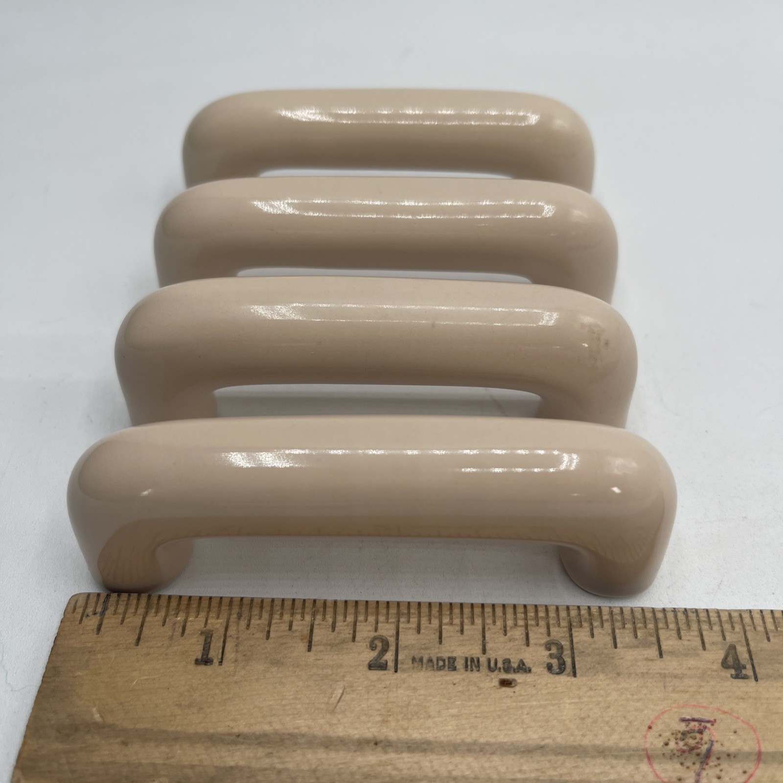 Lot of 4 Vtg Porcelain Peaches & Cream Drawer Pulls Rounded Unmarked NO Screws Lot of 4 Vtg Porcelain Peaches & Cream Drawer Pulls Rounded Unmarked NO Screws