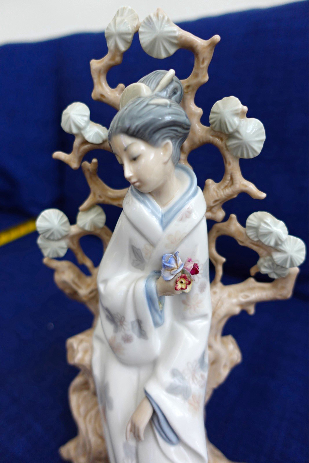 Lladró Porcelain Geisha Figurine Hand Painted Signed 12in Vintage rare Lladró Porcelain Geisha Figurine Hand Painted Signed 12in Vintage rare