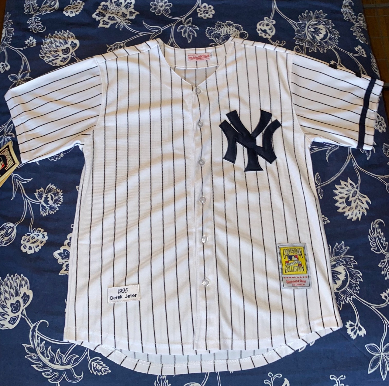 Derek Jeter Retro Yankees Cooperstown Mitchell&Ness Home Jersey- New *ALL SIZES* Derek Jeter Retro Yankees Cooperstown Mitchell&Ness Home Jersey- New *ALL SIZES*