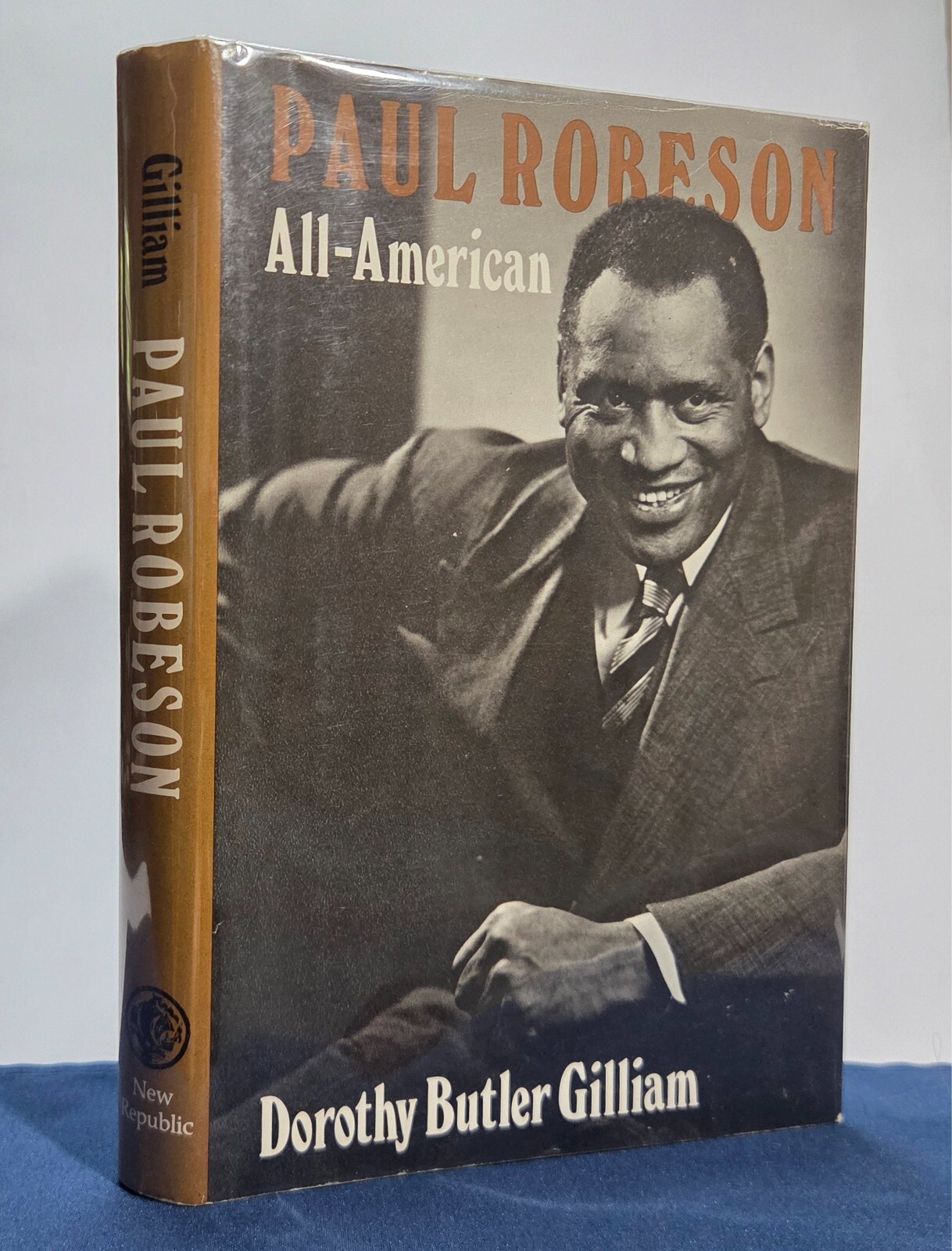 PAUL ROBESON ALL-AMERICAN Gilliam 1976 SIGNED First Edition/Printing HC$DJ FINE PAUL ROBESON ALL-AMERICAN Gilliam 1976 SIGNED First Edition/Printing HC$DJ FINE