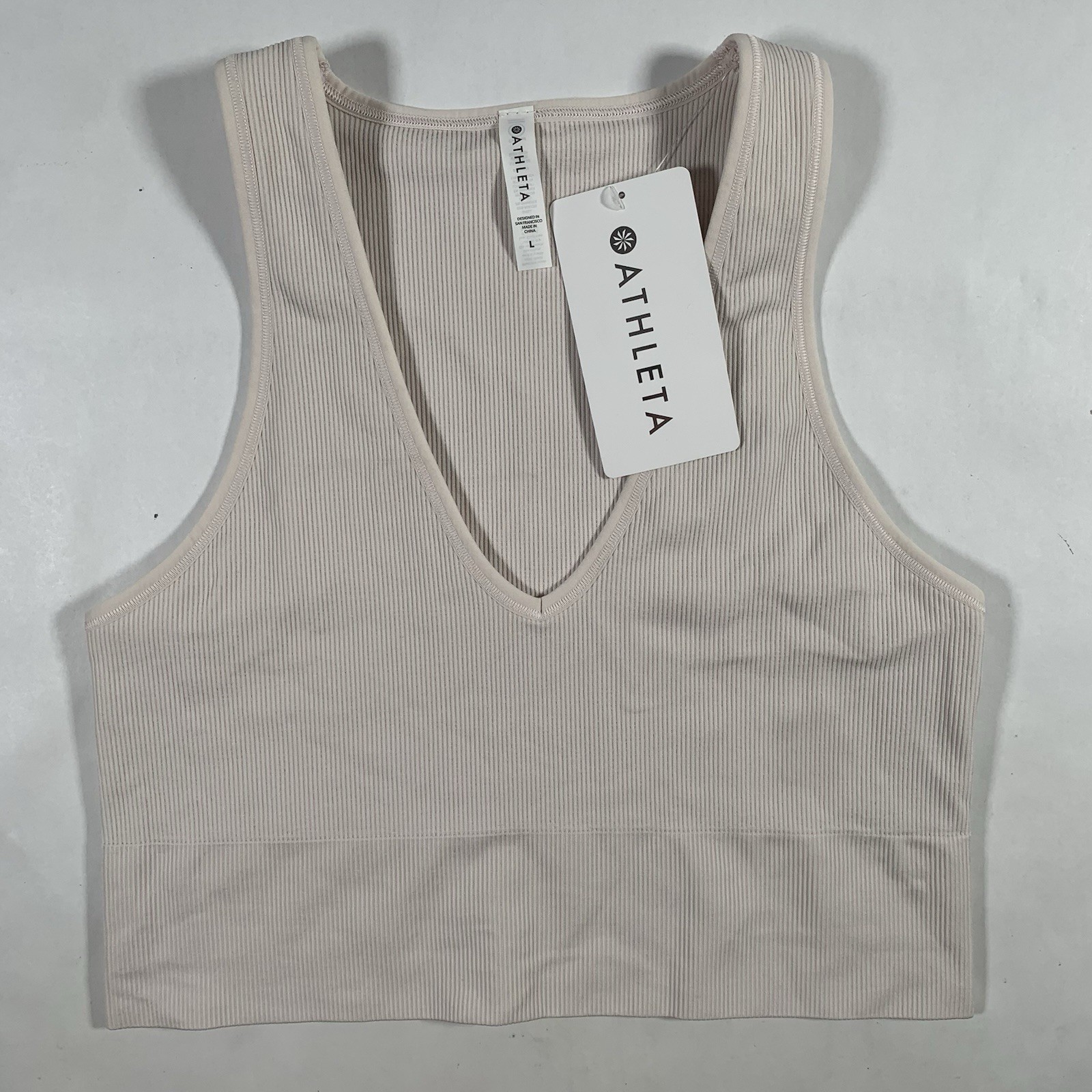 Athleta Aurora Crop Rib V-Neck Tank Top Womens Large Seamless Stretch NWT Athleta Aurora Crop Rib V-Neck Tank Top Womens Large Seamless Stretch NWT