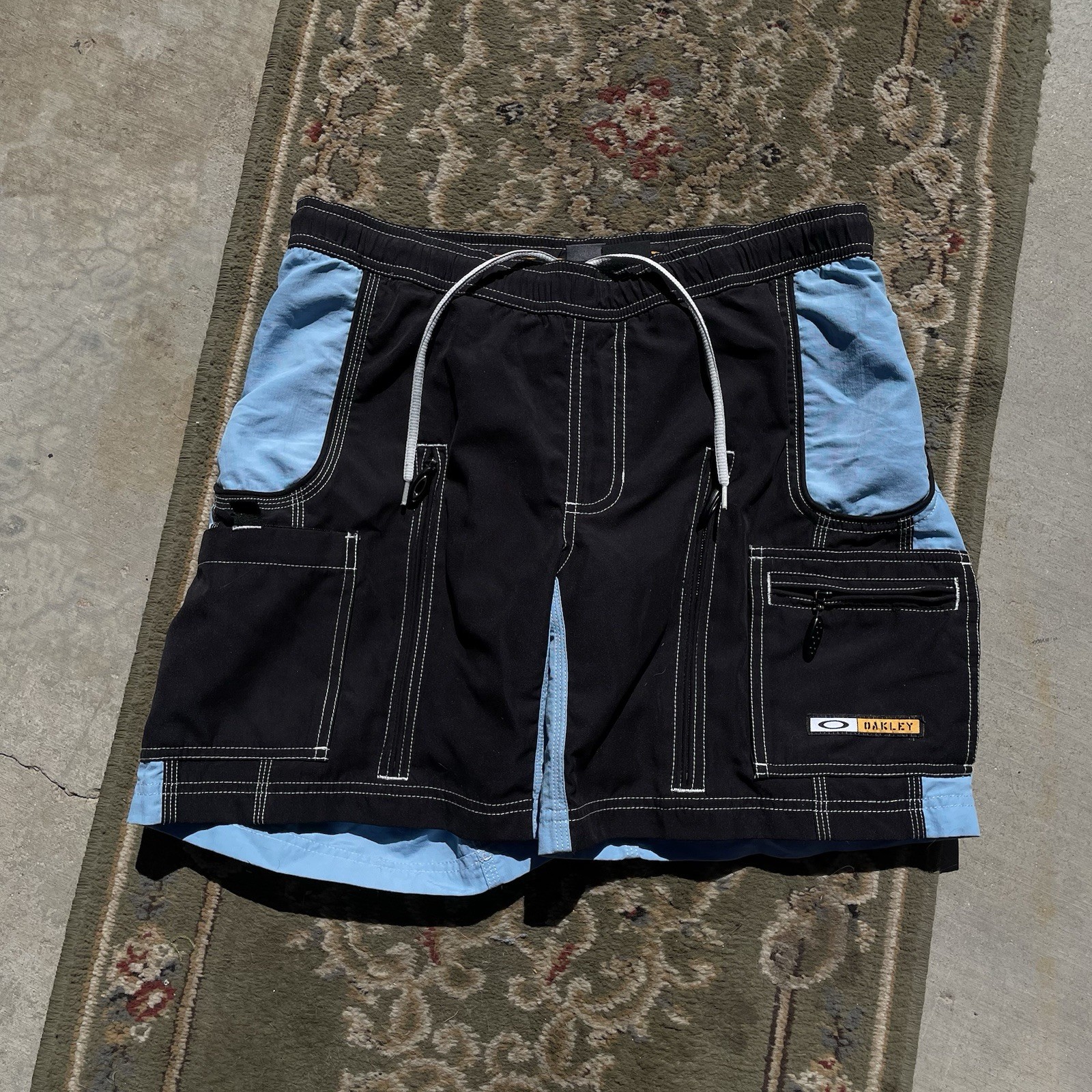 Vintage 2000’s Oakley Tactical Shorts Two Tone Blue Size Small Y2K Vintage 2000’s Oakley Tactical Shorts Two Tone Blue Size Small Y2K