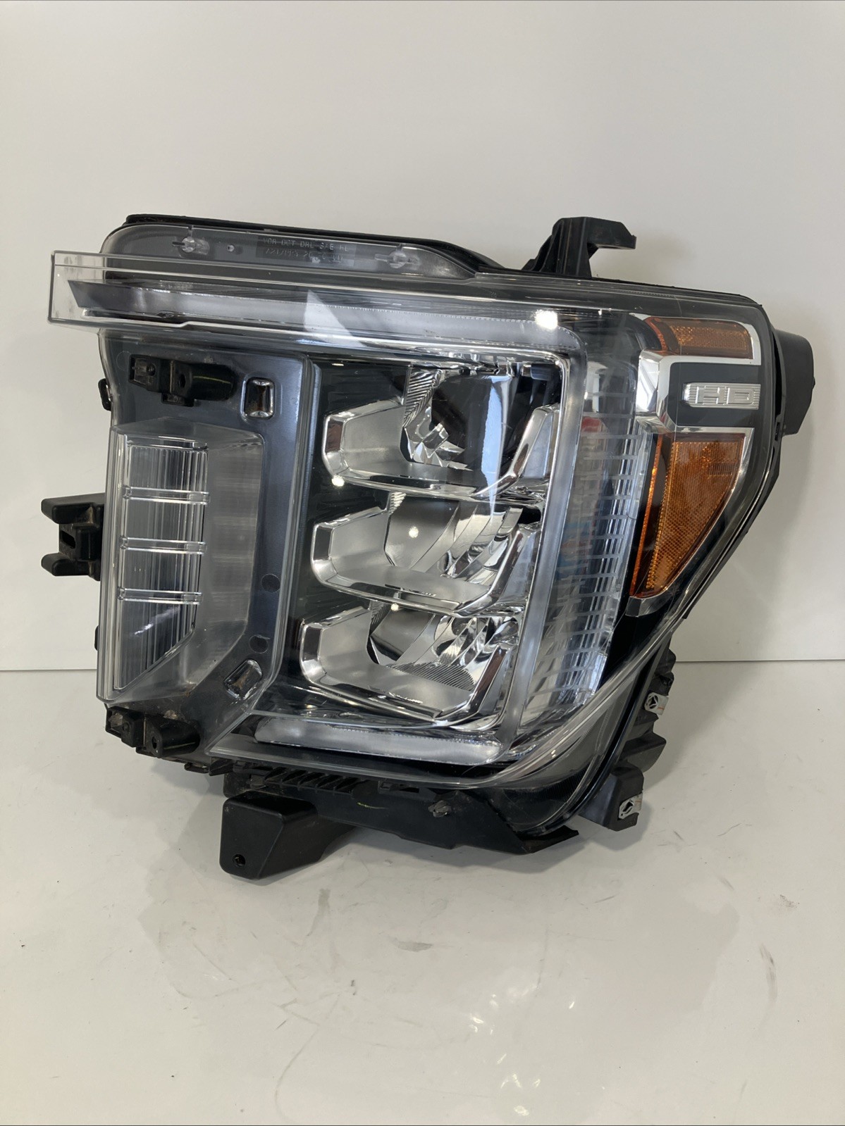 2020 - 2023 GMC Sierra 2500HD 3500HD Driver Left LH LED Headlight OEM 3081