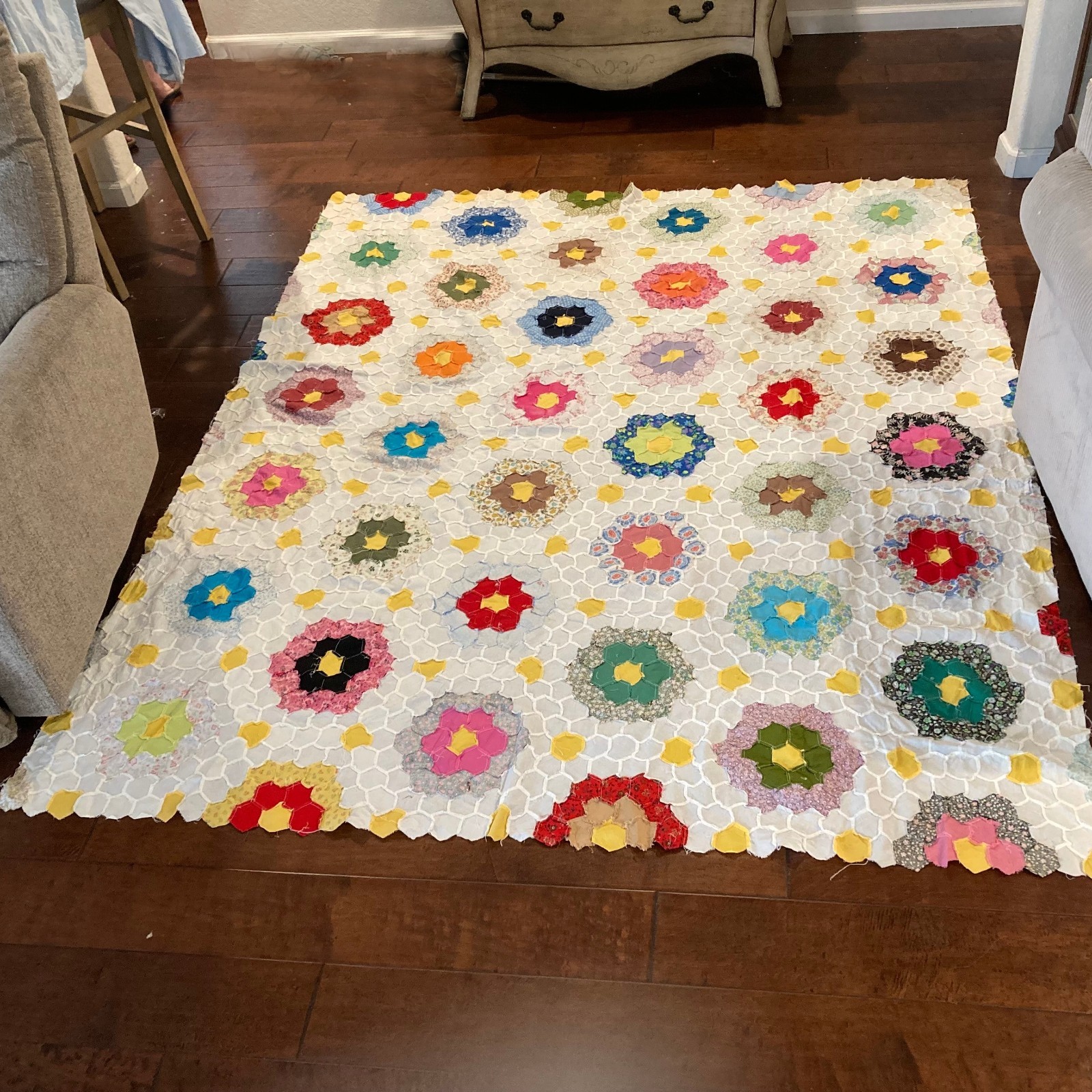 Vintage Grandmother’s Flower Garden Quilt Top 80”x 94” - Has 2 Spots Vintage Grandmother’s Flower Garden Quilt Top 80”x 94” - Has 2 Spots