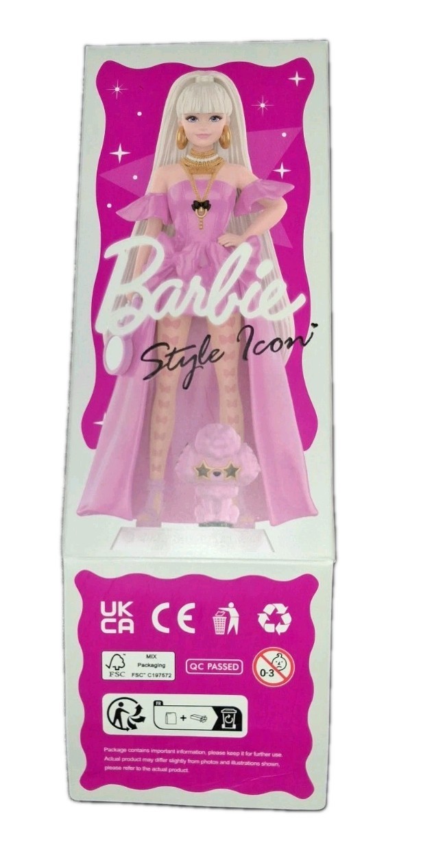 Barbie Style Icon X POPMART Series Blind Box (Opened) Barbie Deluxe Figure. Barbie Style Icon X POPMART Series Blind Box (Opened) Barbie Deluxe Figure.