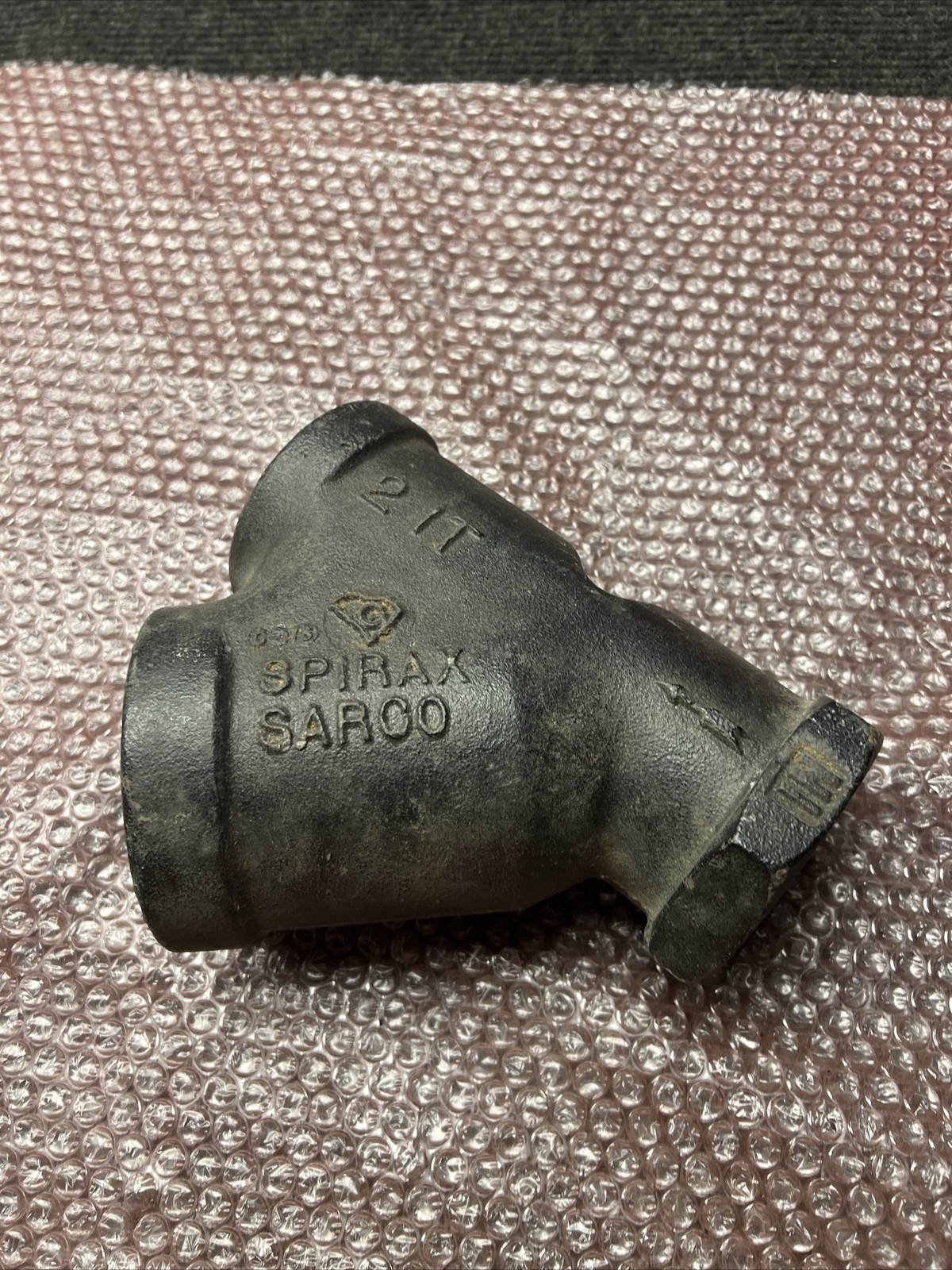 SPIRAX SARCO 2” IT x 2-1/2” 250 CAST IRON Y (NO STRAINER)