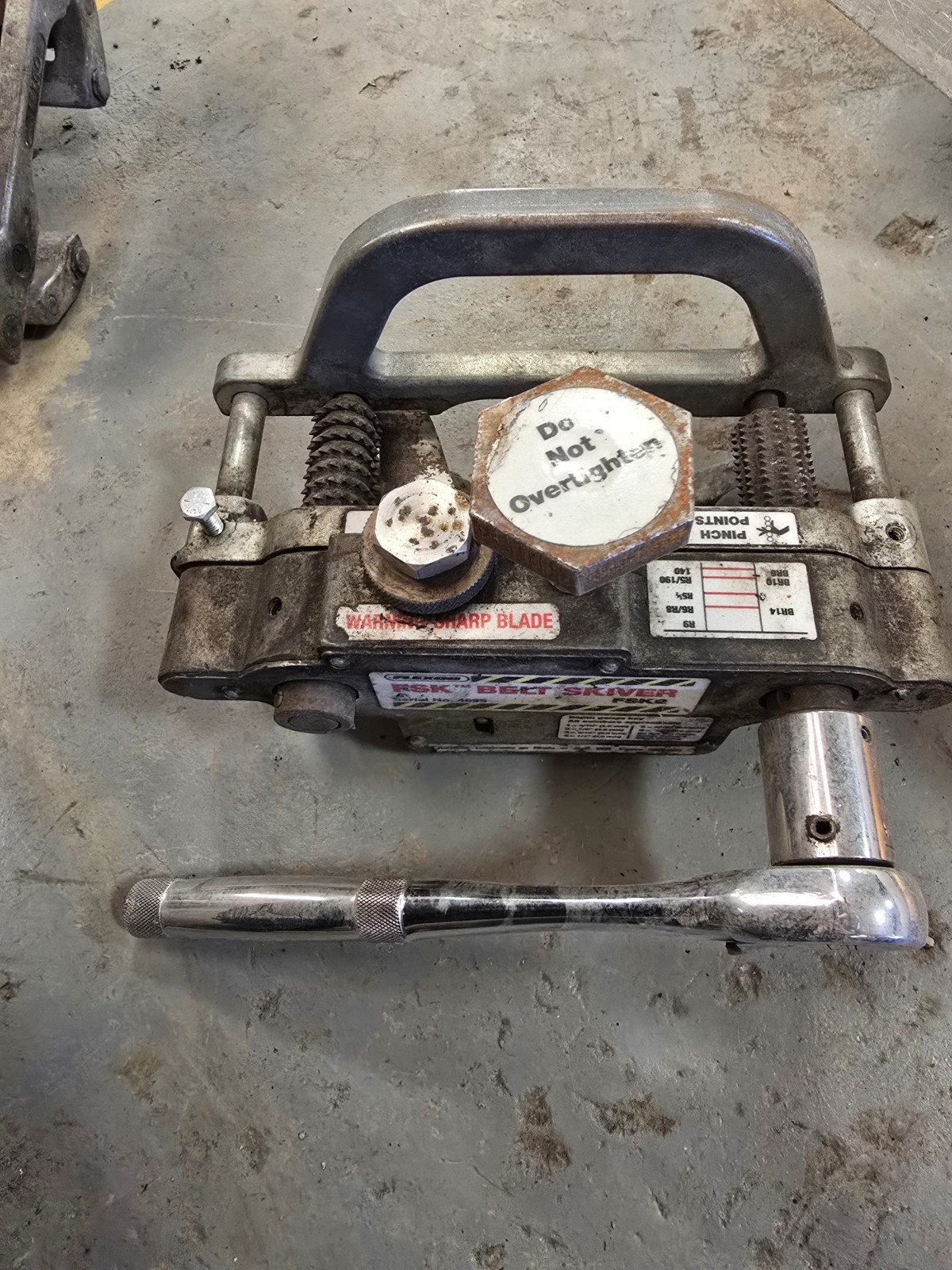 FLEXCO FSK BELT SKIVER FSK2 W/ Ratchet FLEXCO FSK BELT SKIVER FSK2 W/ Ratchet