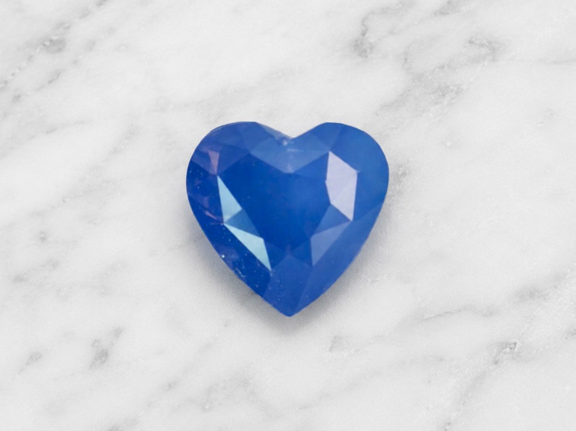 1.03 carat Opalescent Cobalt Spinel from Tanzania [ natural unheated untreated ]