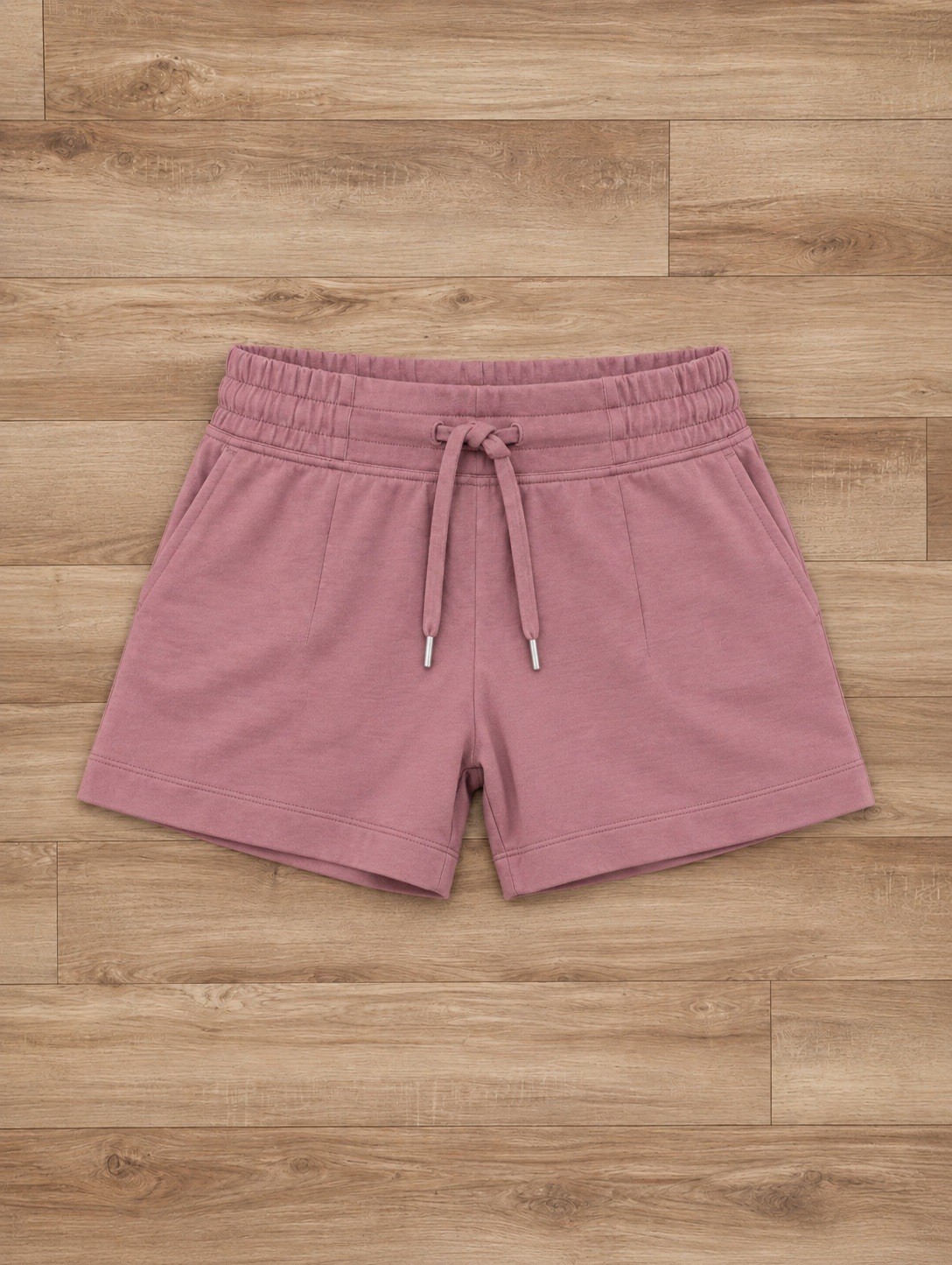 Lululemon / Soft Ambitions High Rise Short 4\ Lululemon / Soft Ambitions High Rise Short 4\