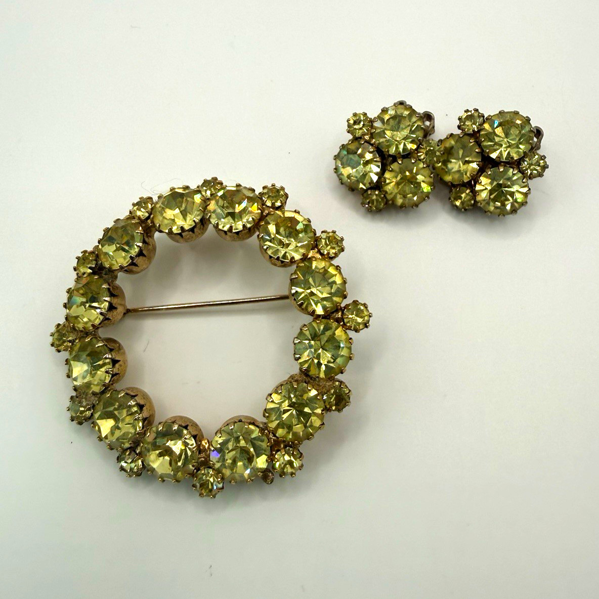 Vintage Chartreuse Rhinestone Wreath Brooch Clip-On Earrings Set Unsigned