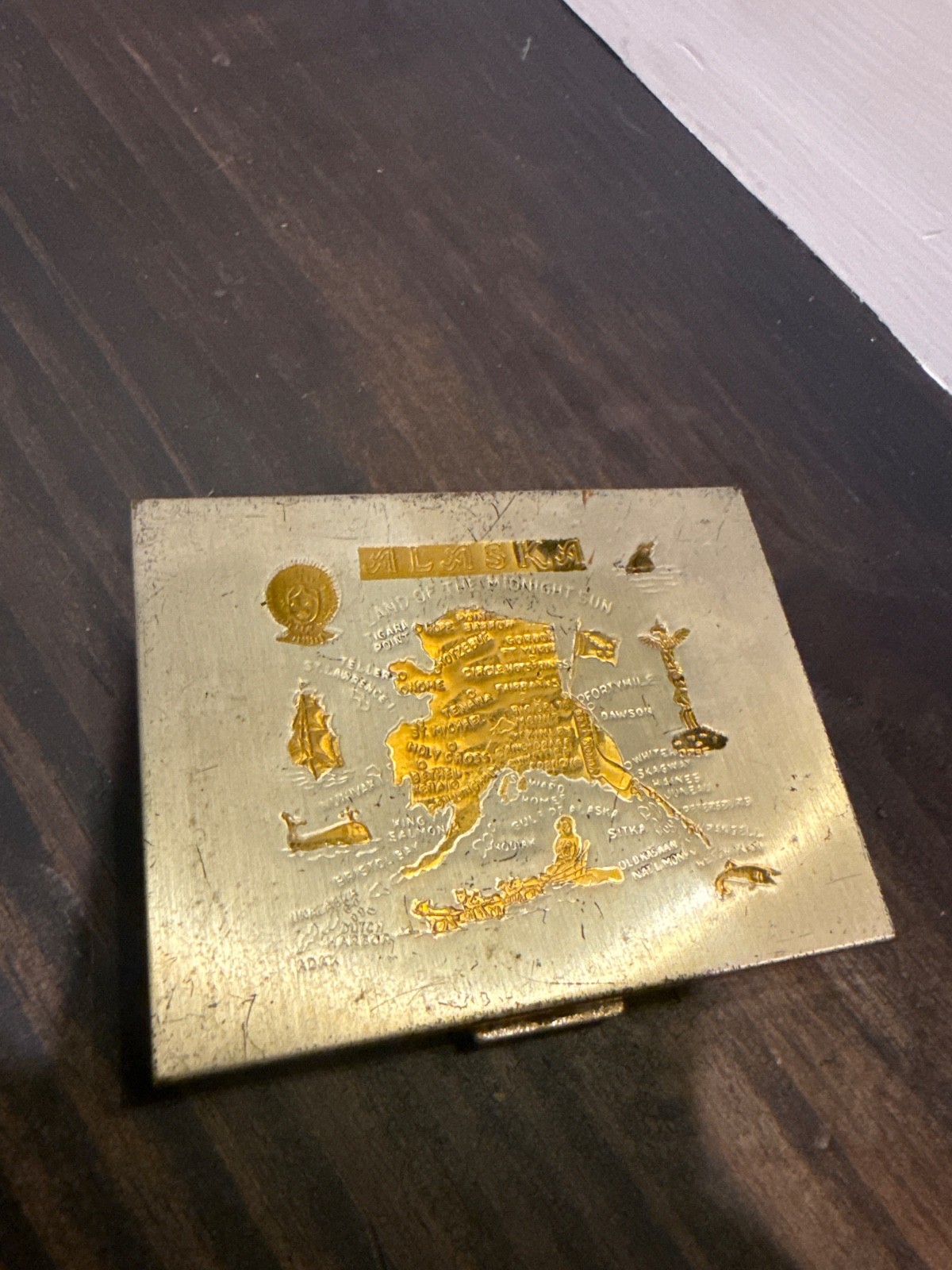 Vintage Alaska “Land of the Midnight Sun” Metal Cigarette Case – Gold Map