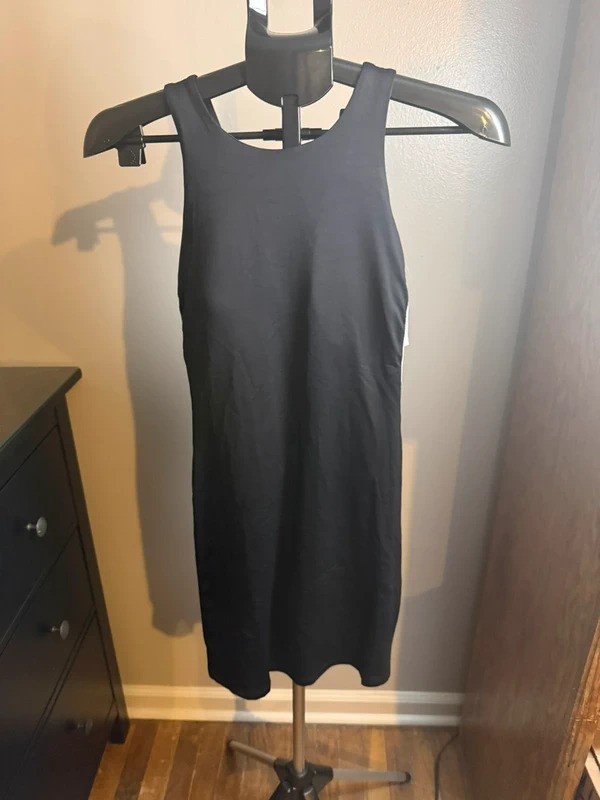 Old Navy Active StudioSmooth Black Athletic Dress Built-In Shorts M NWT Old Navy Active StudioSmooth Black Athletic Dress Built-In Shorts M NWT