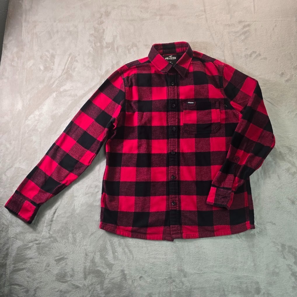 Hollister Men\'s Red Black Plaid Flannel Shirt M Button Up Casual Hollister Men\'s Red Black Plaid Flannel Shirt M Button Up Casual