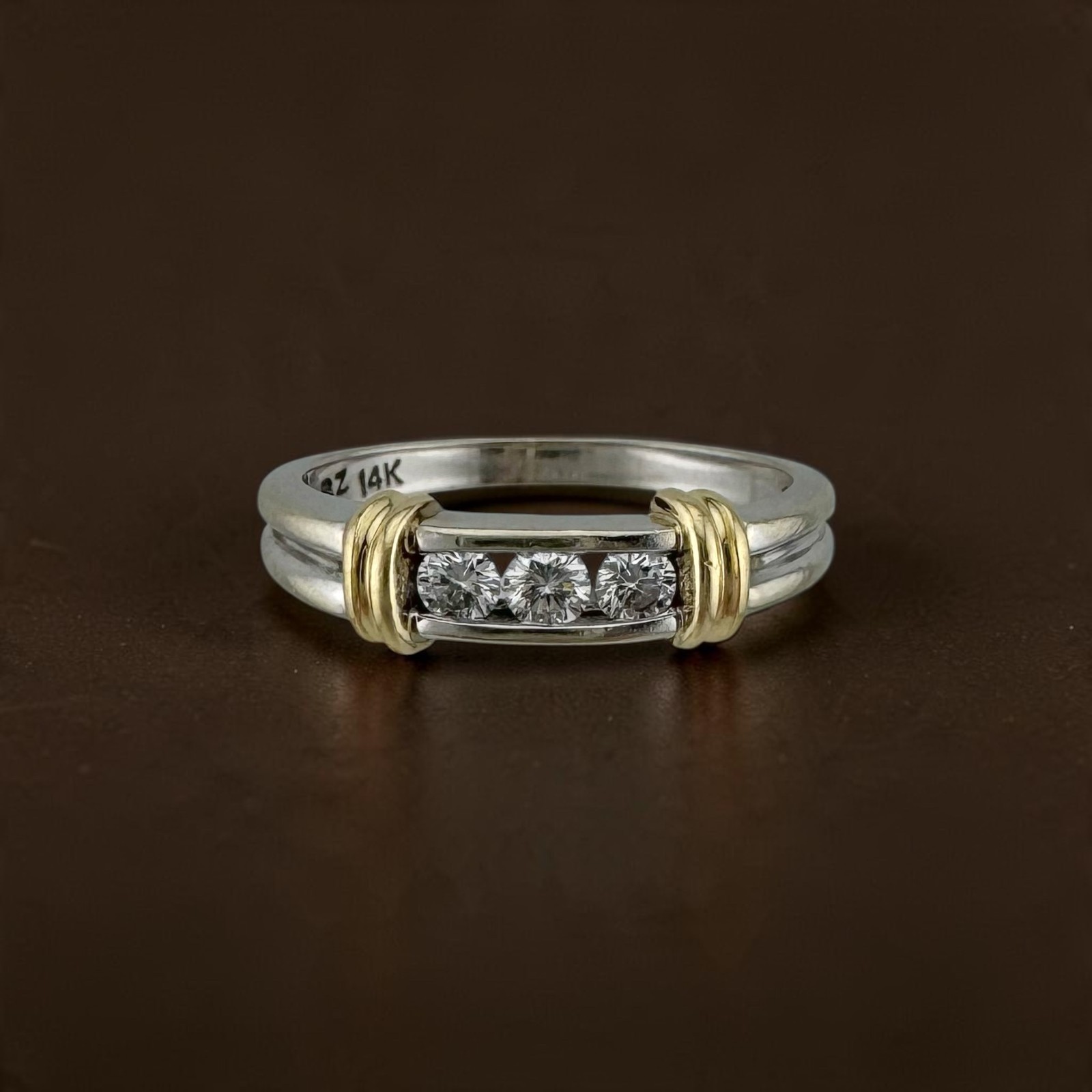 Vintage 14K Two Tone Gold 0.21ctw Diamond Three Stone Ring Size 6.75 2.99g Vintage 14K Two Tone Gold 0.21ctw Diamond Three Stone Ring Size 6.75 2.99g