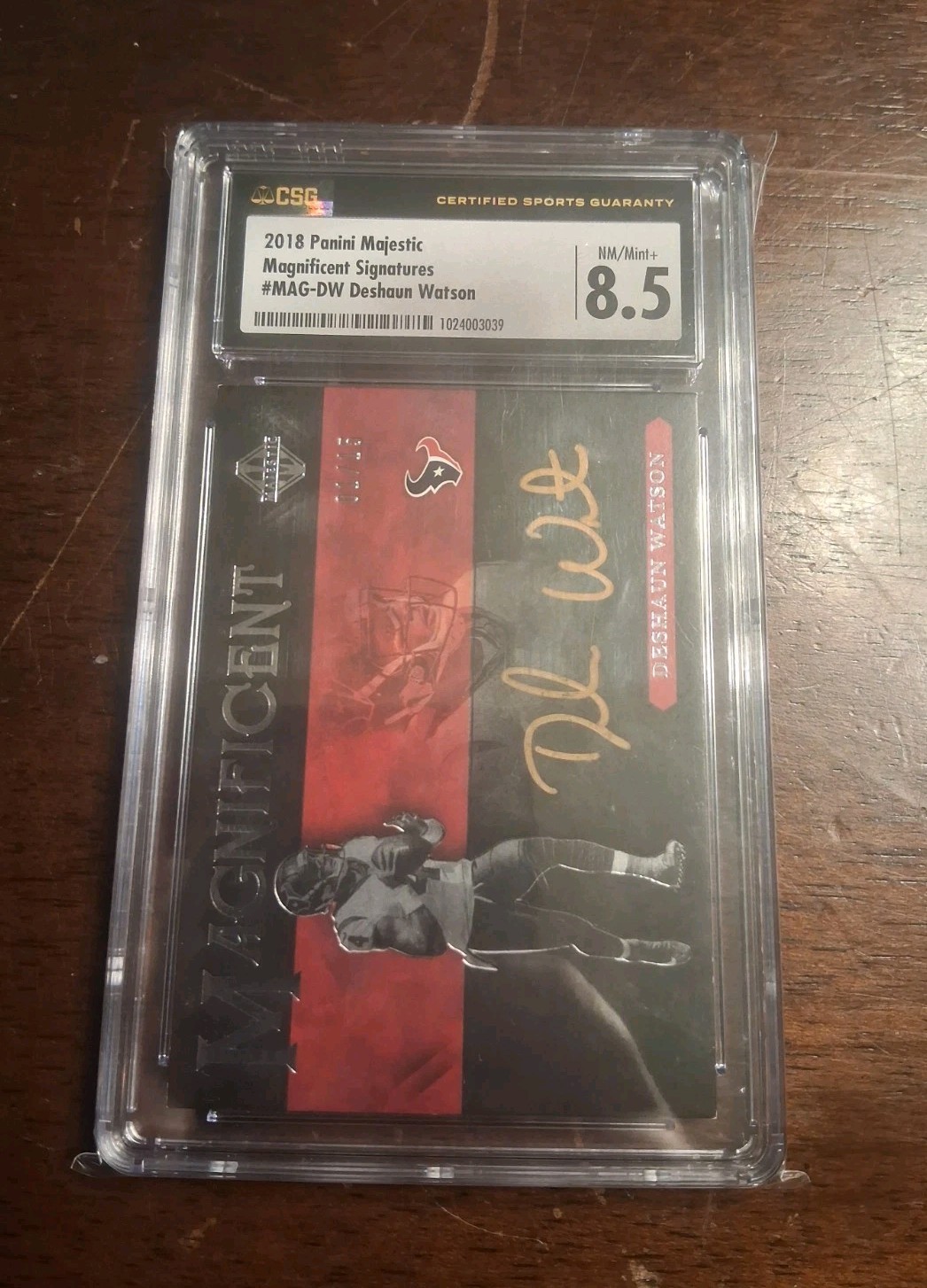 2018 Panini Majestic Magnificent Signatures 1/15 Deshaun Watson Gold Auto CSG 10