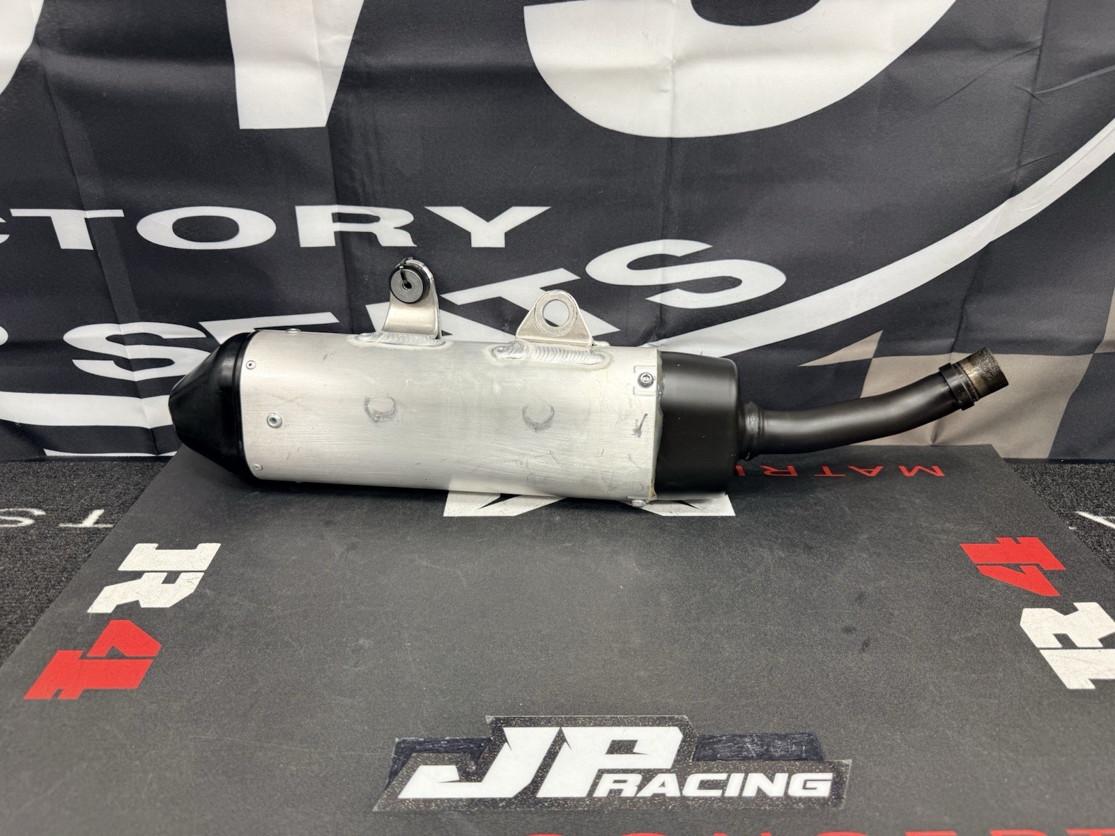 2024 YZ125X Yamaha YZ125 YZ125X 22-26 OEM Silencer Exhaust B4X-14753-00-00 NICE 2024 YZ125X Yamaha YZ125 YZ125X 22-26 OEM Silencer Exhaust B4X-14753-00-00 NICE