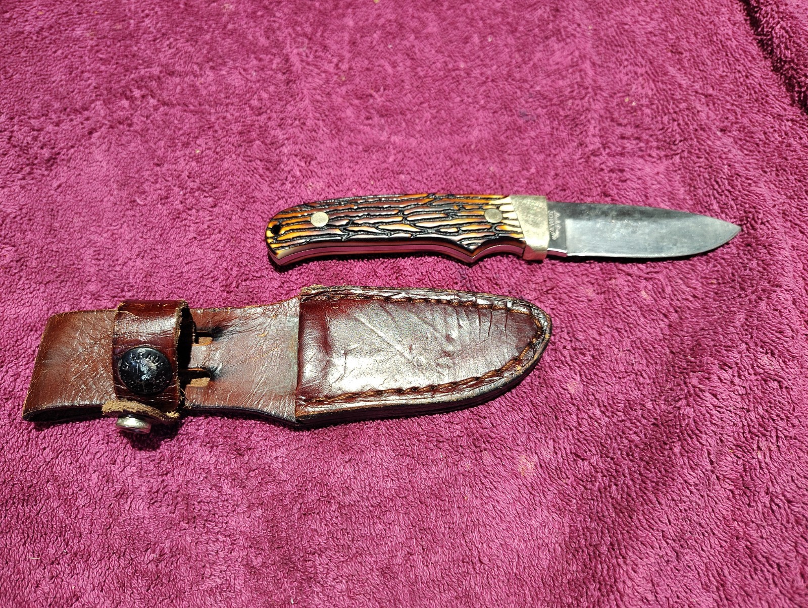 Vintage Uncle Henry PH2N Mini Pro Hunter Fixed Blade Hunting Knife With Sheath Vintage Uncle Henry PH2N Mini Pro Hunter Fixed Blade Hunting Knife With Sheath