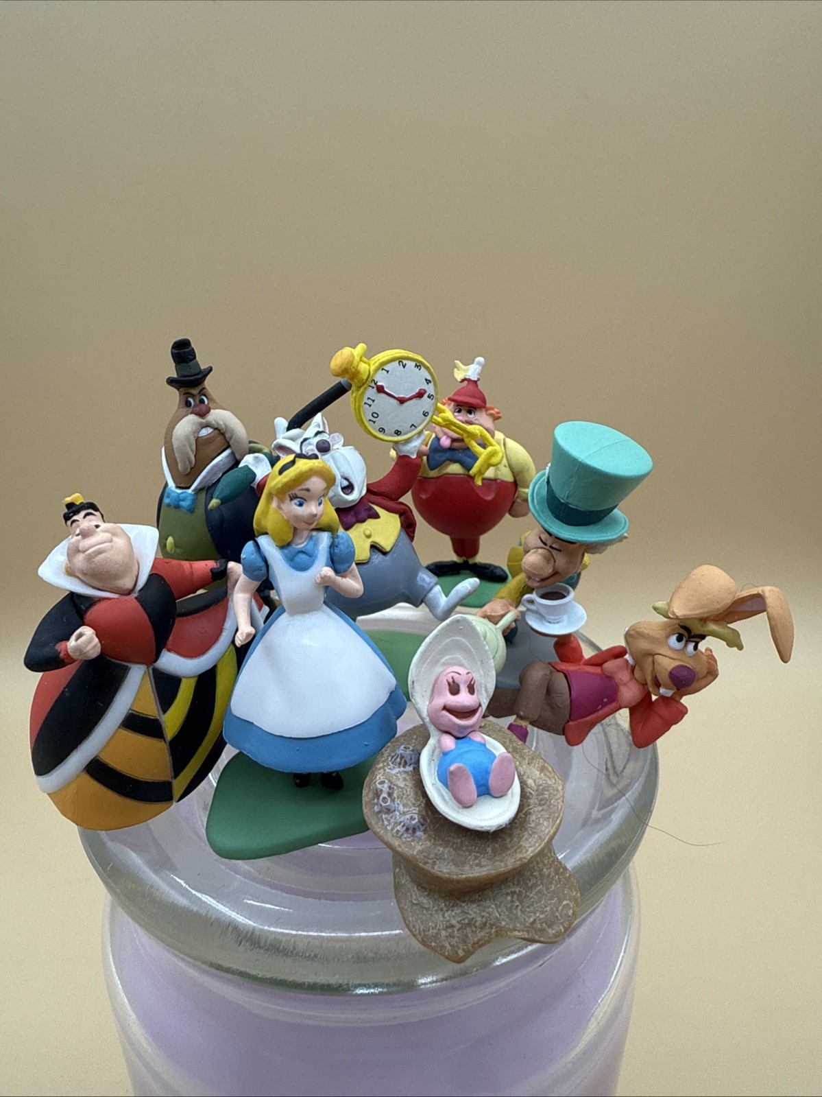 Alice in Wonderland Mini Figures Set of 8 Choco Egg Tomy Used Alice in Wonderland Mini Figures Set of 8 Choco Egg Tomy Used