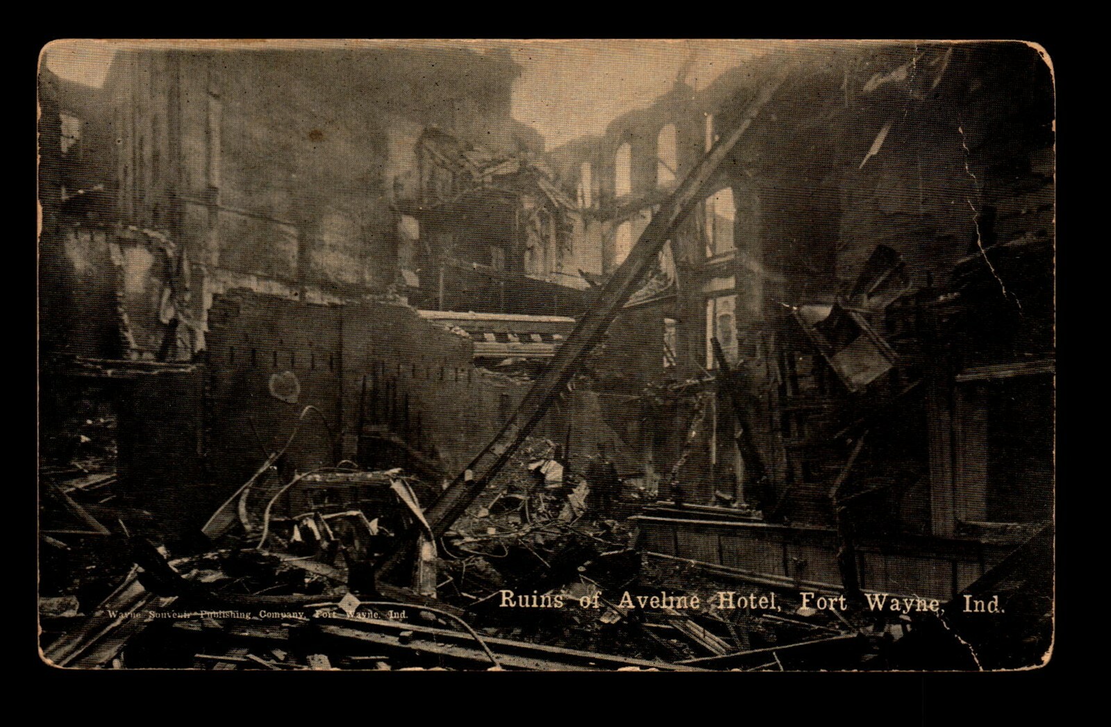 1909 Fort Wayne IND Hotel Fire PPC - Edge Creasing - L31046
