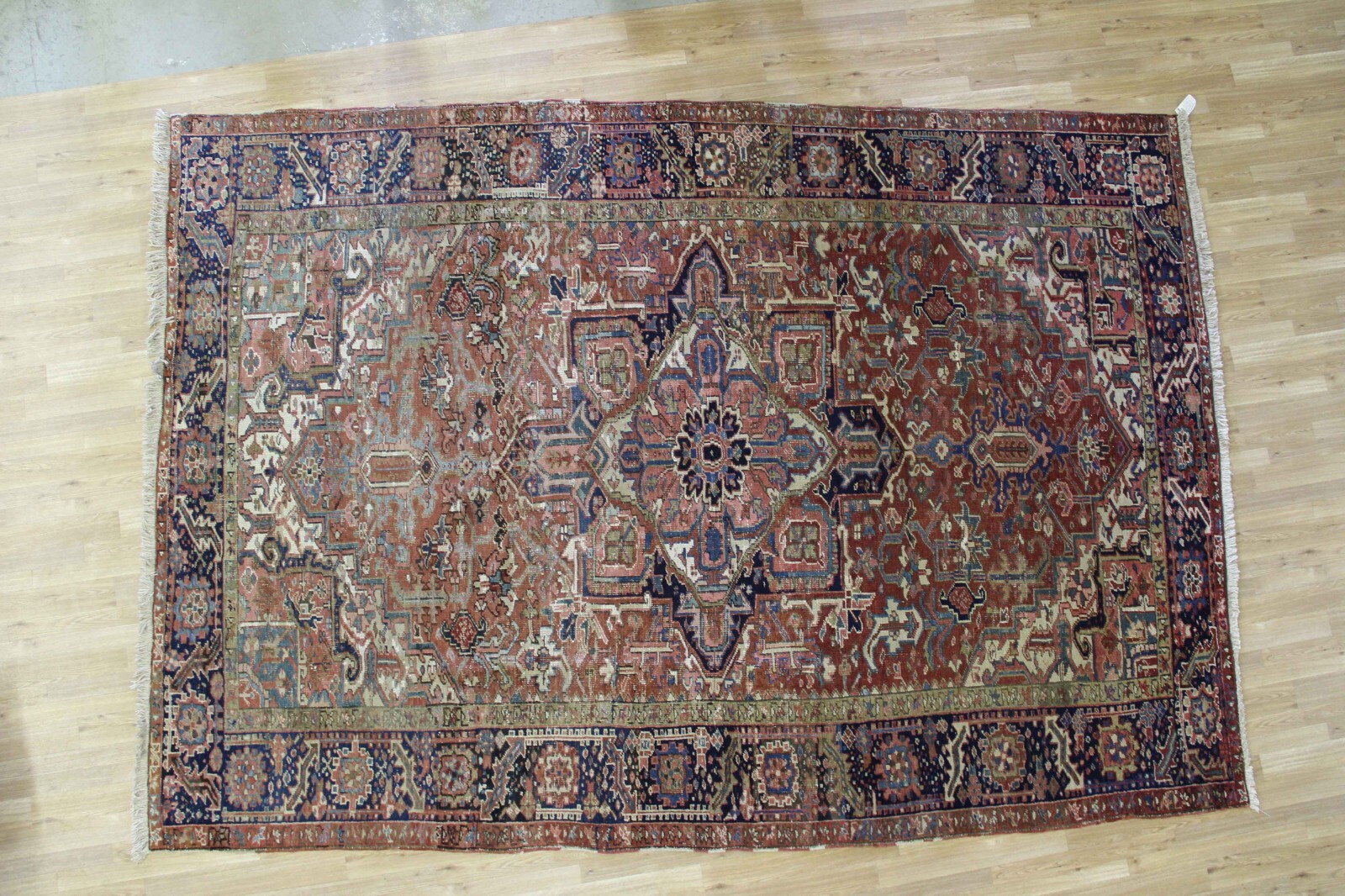 Antique Heriz Rug 7'4 Antique Heriz Rug 7'4