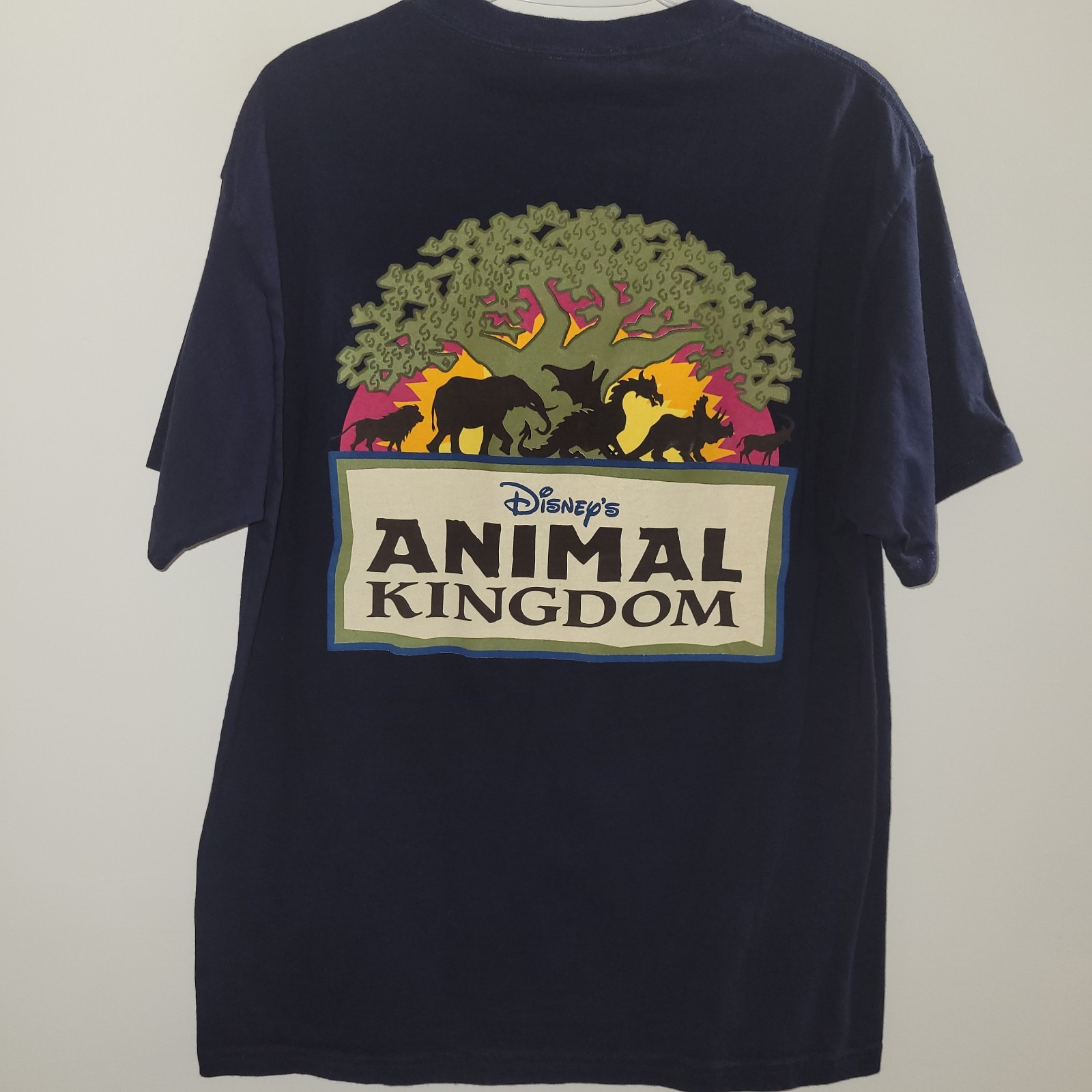 Vintage Disney’s Animal Kingdom Graphic T-Shirt Size Large Made In USA Blue Vintage Disney’s Animal Kingdom Graphic T-Shirt Size Large Made In USA Blue