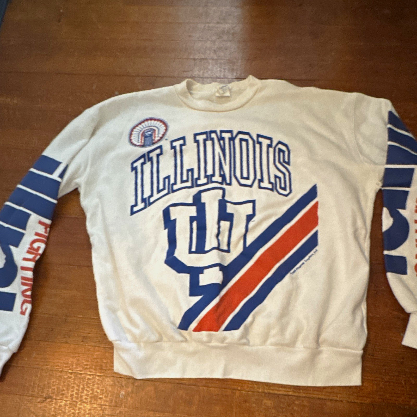 VTG 80’s Majestic Illinois Fighting Illini Crewneck Sweatshirt XL White VTG 80’s Majestic Illinois Fighting Illini Crewneck Sweatshirt XL White