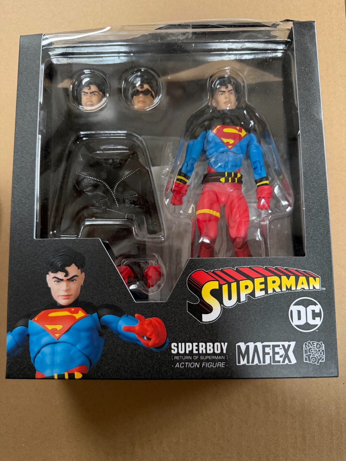 Medicom Toy MAFEX 232 Superboy Return of Superman Action Figure No.232 Medicom Toy MAFEX 232 Superboy Return of Superman Action Figure No.232