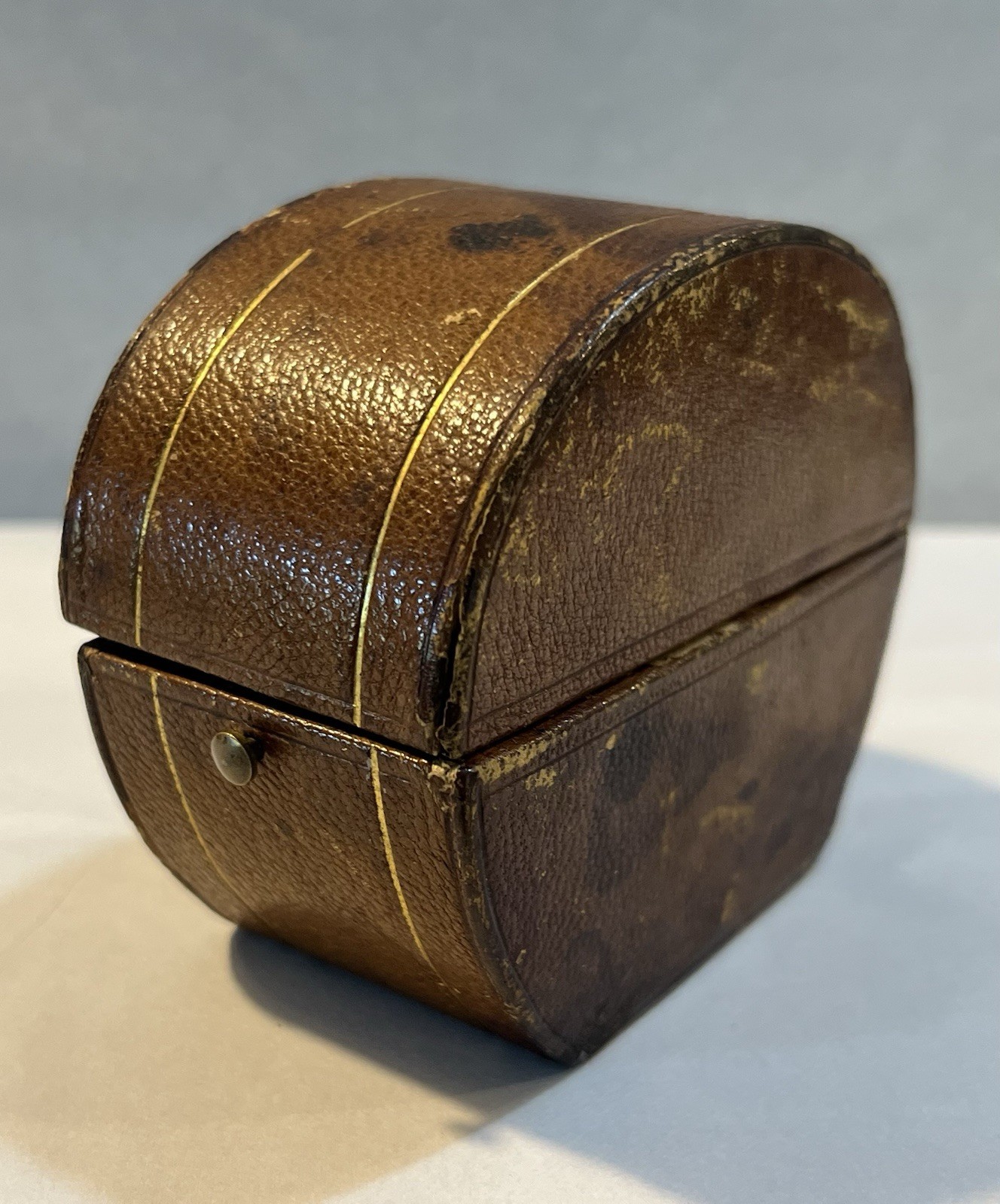 Antique Tiffany & Co Leather Jewelry Presentation Box Brass Push Button Antique Tiffany & Co Leather Jewelry Presentation Box Brass Push Button