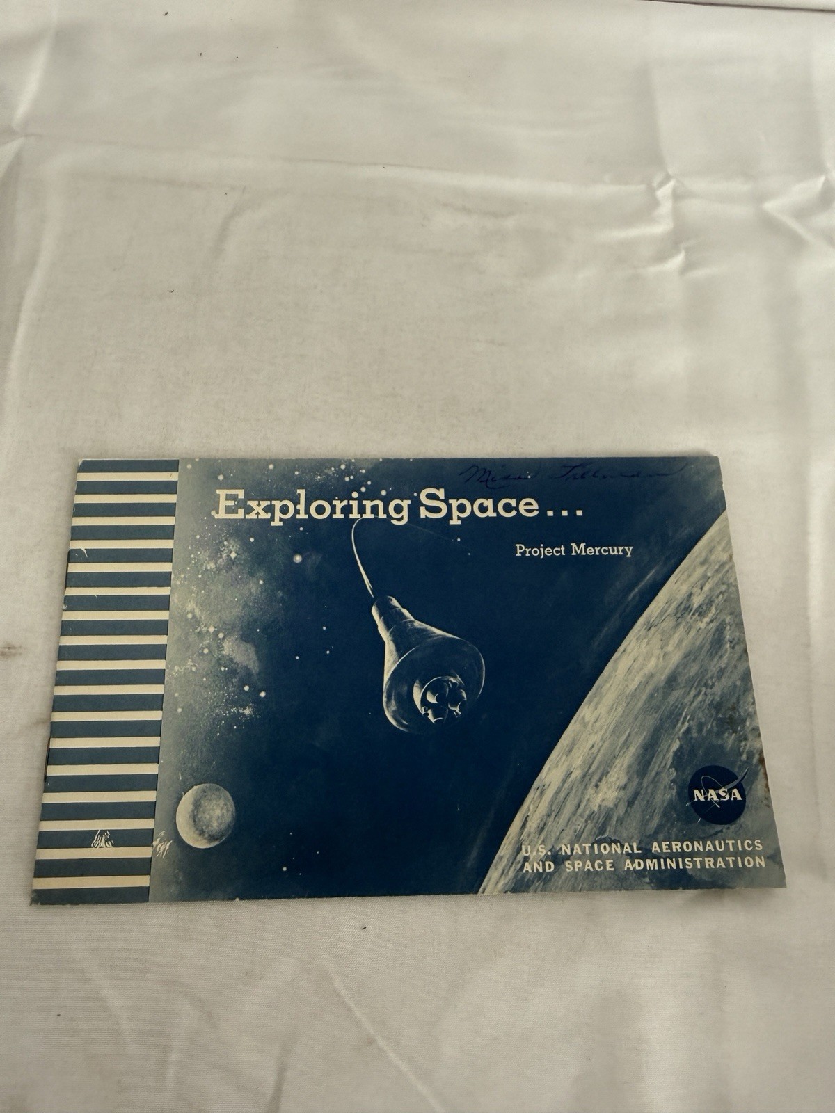 OFFICIAL NASA PROJECT MERCURY BOOKLET EARLY 1960\'S. 1961 OFFICIAL NASA PROJECT MERCURY BOOKLET EARLY 1960\'S. 1961