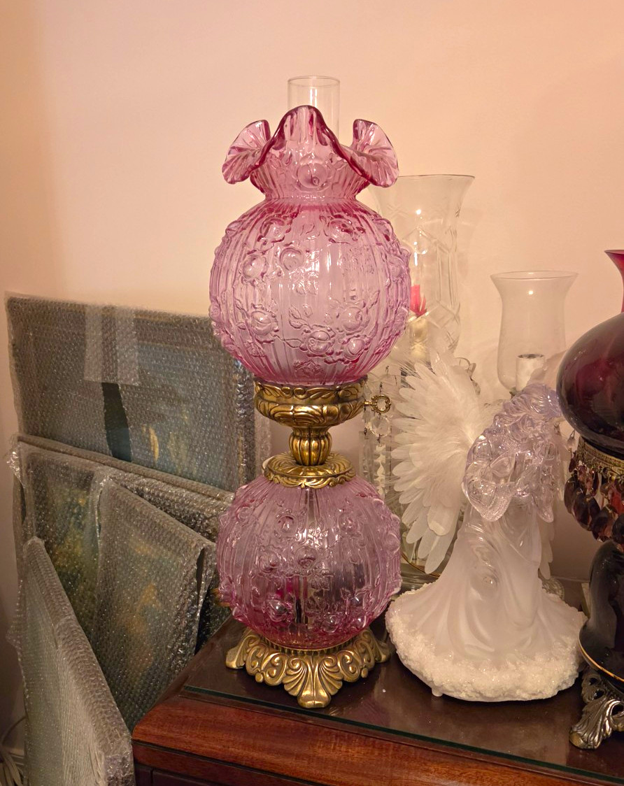 Vintage FENTON Lavender Cabbag Rose Double Glass Globe Gone with Wind Table Lamp Vintage FENTON Lavender Cabbag Rose Double Glass Globe Gone with Wind Table Lamp