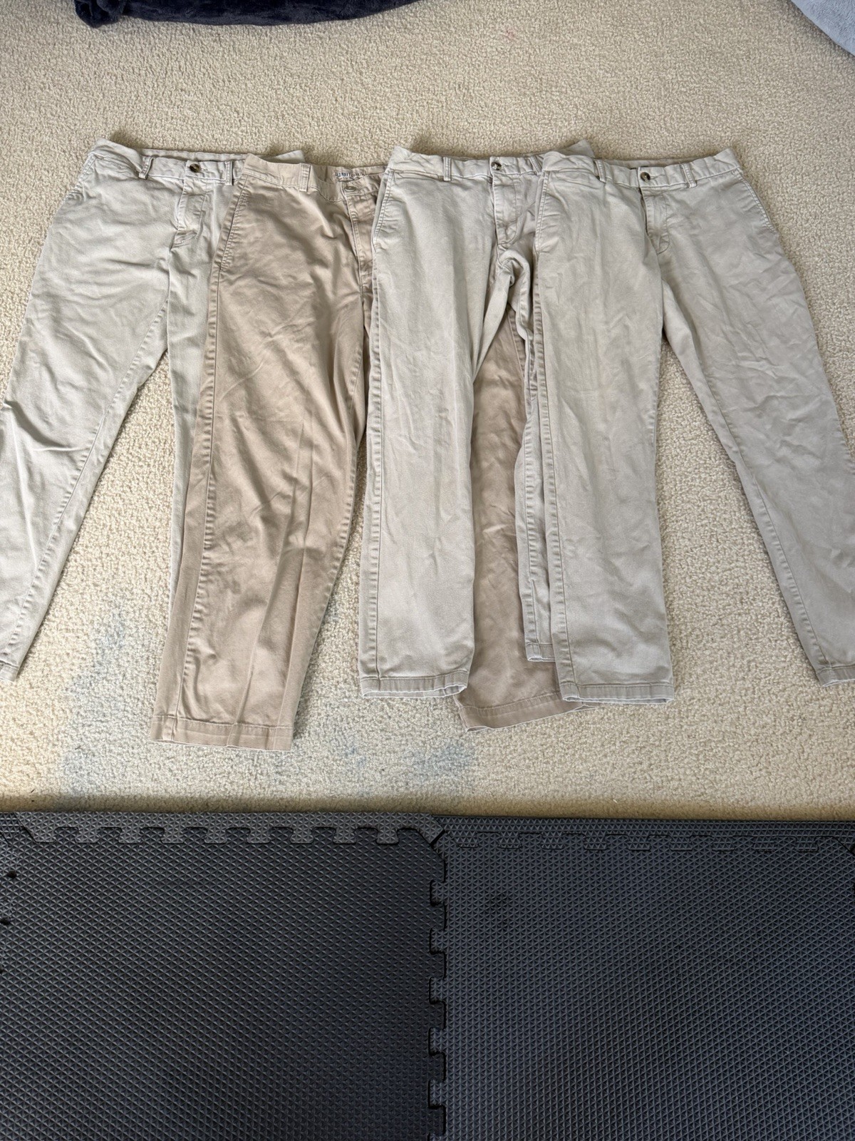 Old Navy Khakis Chino Pants Mens Lot 3 Pair Tan Beige Classic Straight Trousers