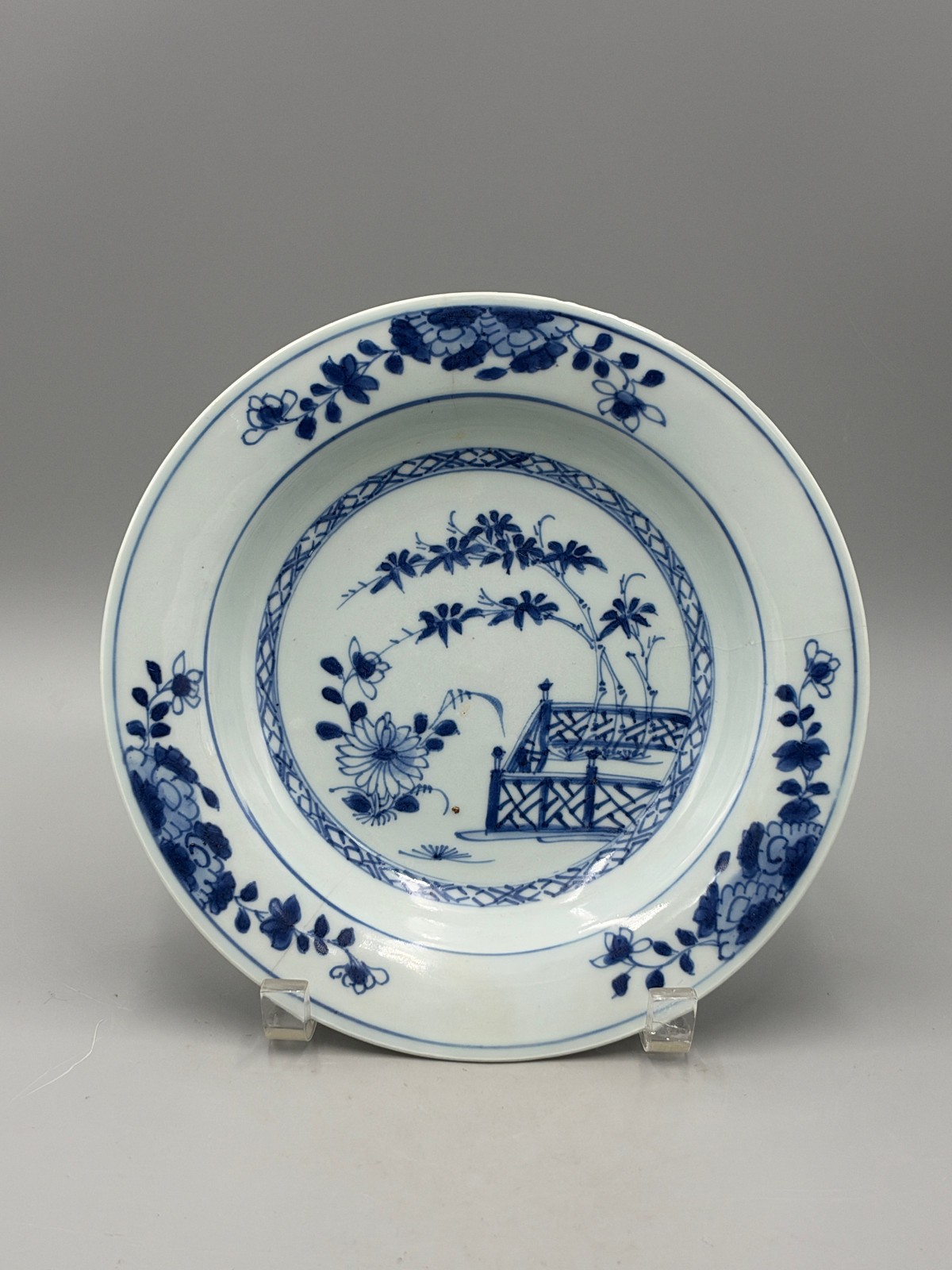 Antique 18th Century Chinese Qianlong Blue and White Garden Scene Plate 9''