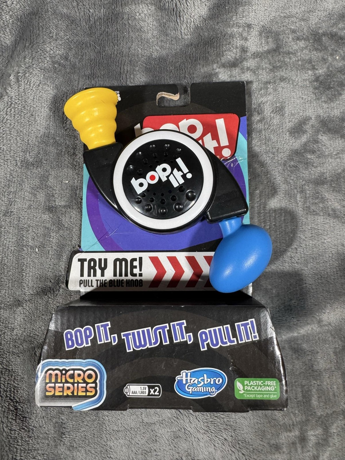 Hasbro Bop It Micro Series Handheld Electronic Game Black Yellow Blue Toy Kids