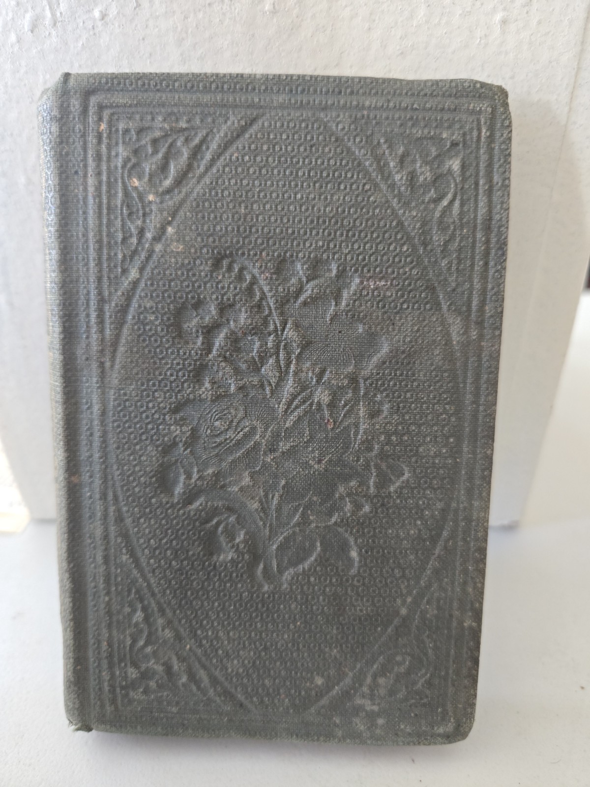 Antique 1847 Mini Language of Flowers Book FLORA'S ALBUM Leavitt & Allen