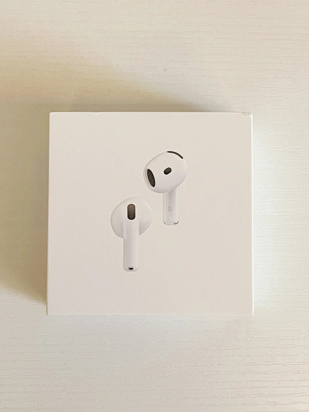 sealed 4th generation wireless in ear earphones with active noise reduction